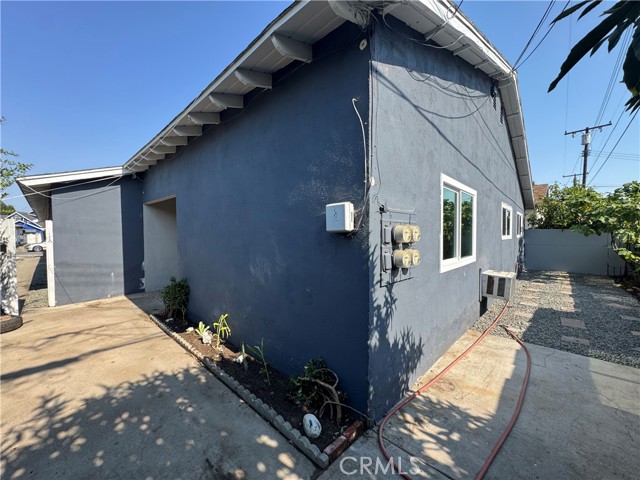 Detail Gallery Image 21 of 27 For 486 N Oak St, Orange,  CA 92867 - 2 Beds | 1 Baths