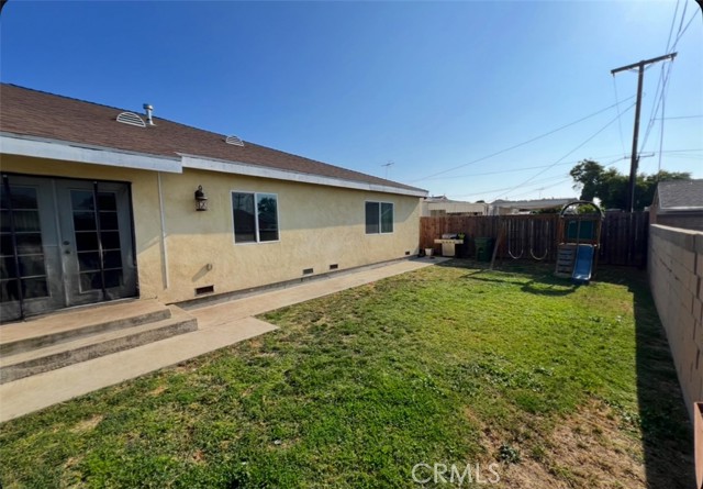 1019 W Arbutus Street, Compton CA: https://media.crmls.org/medias/d4c97a82-5a92-462f-9910-a9c9502d5233.jpg