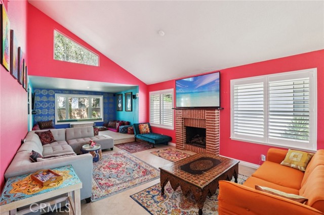 Detail Gallery Image 3 of 64 For 22625 Wood Shadow Ln, Lake Forest,  CA 92630 - 5 Beds | 3 Baths