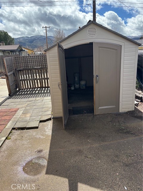 Detail Gallery Image 15 of 16 For 20416 20416 Sierra Ave., Tehachapi,  CA 93561 - 3 Beds | 1/1 Baths