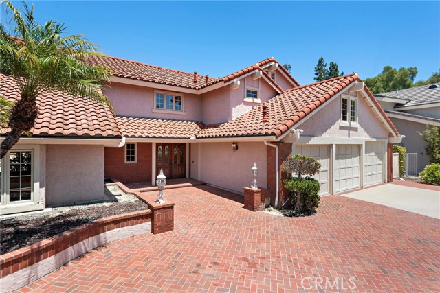 26021 Flintlock Ln, Laguna Hills CA: https://media.crmls.org/medias/d4cb2961-9ac8-4e21-a707-d40c691a87e1.jpg