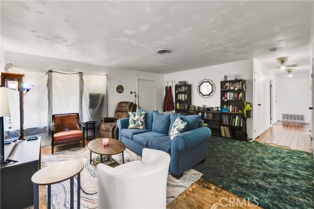 Detail Gallery Image 6 of 38 For 4805 Avenida La Mirada, Joshua Tree,  CA 92252 - 3 Beds | 2 Baths