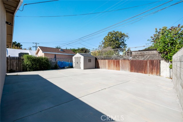 Detail Gallery Image 24 of 26 For 857 E 109th, Los Angeles,  CA 90059 - 4 Beds | 2 Baths