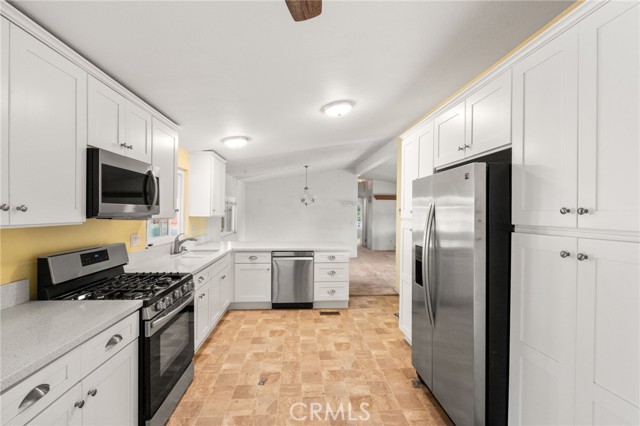 22910 Olivas Avenue, Nuevo CA: https://media.crmls.org/medias/d4cb5579-ed0a-4aa2-ab51-5a698907d635.jpg