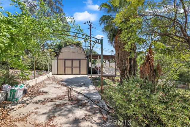 120 Franklin Avenue, Redlands CA: https://media.crmls.org/medias/d4cbddf8-9319-4a35-9aca-ba23cfd63d56.jpg