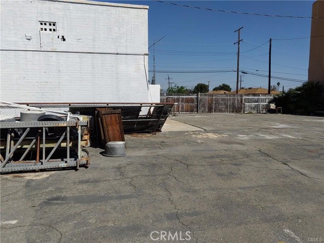 1232 W Base Line Street, San Bernardino, California 92411, ,Commercial Sale,For Sale,1232 W Base Line Street,CRHD23104007