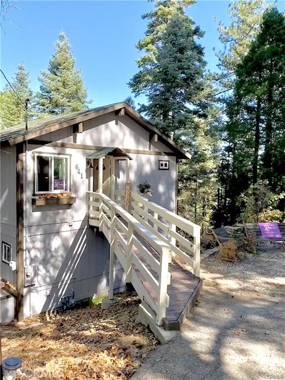 641 Ivy Lane, Lake Arrowhead, California 92352, 2 Bedrooms Bedrooms, ,1 BathroomBathrooms,Residential Lease,For Rent,641 Ivy Lane,CRRS24069452