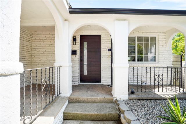 Detail Gallery Image 52 of 55 For 18324 Sylvan St, Tarzana,  CA 91335 - 4 Beds | 2 Baths