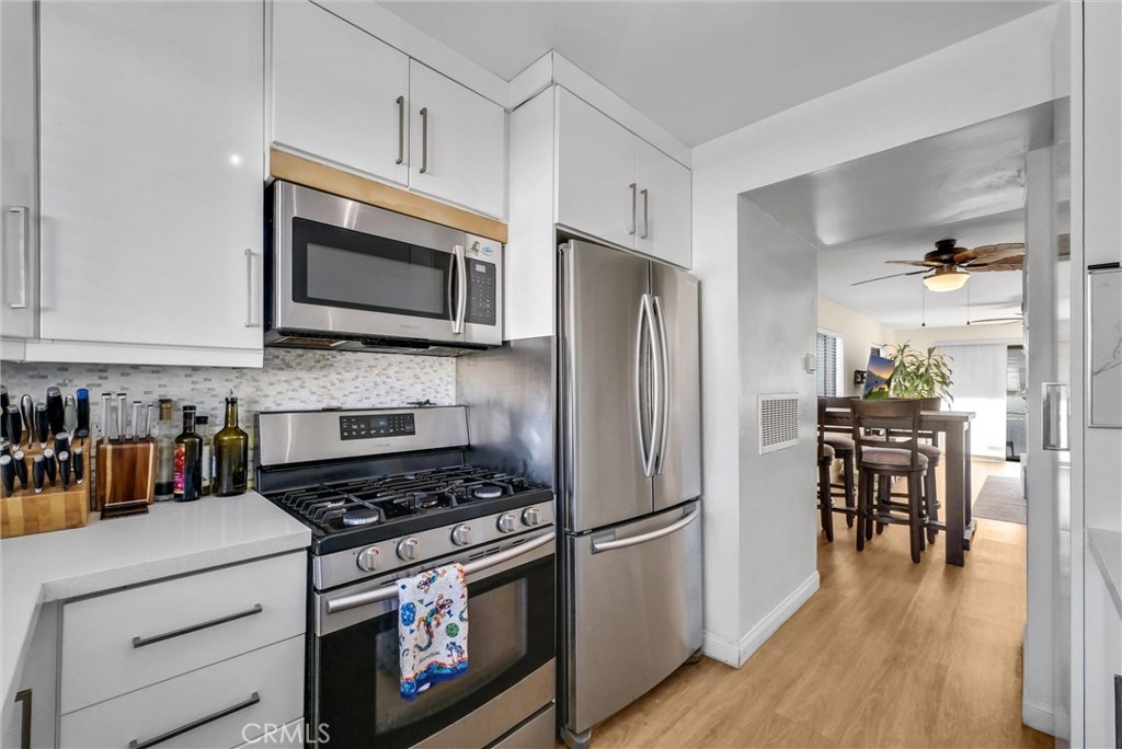 MLS #OC25257932 image #11