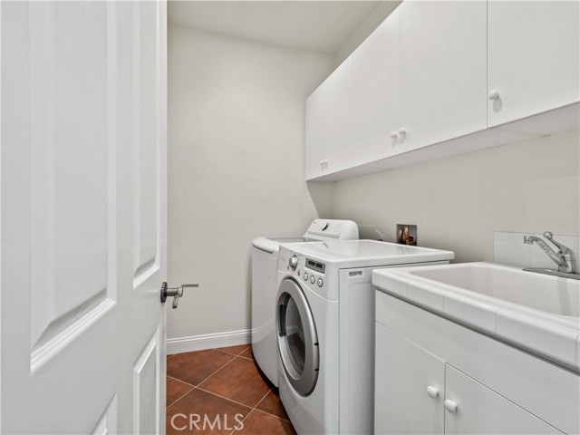 25679 Smoketree Lane, Valencia CA: https://media.crmls.org/medias/d4ce8c58-e791-4652-b547-5f3bfd843d72.jpg