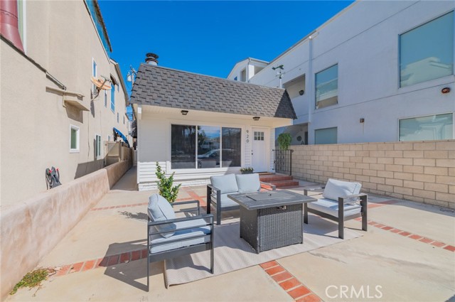 Detail Gallery Image 35 of 53 For 920 W Balboa, Newport Beach,  CA 92661 - 4 Beds | 4 Baths