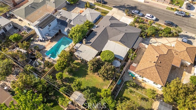 Detail Gallery Image 35 of 38 For 5026 W Roberts, Santa Ana,  CA 92704 - 4 Beds | 2 Baths