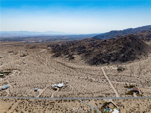 Detail Gallery Image 6 of 28 For 7099 Canyon Rd, Twentynine Palms,  CA 92277 - – Beds | – Baths