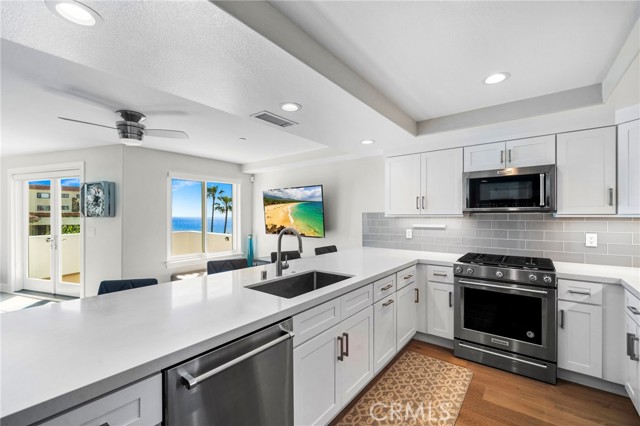 Detail Gallery Image 12 of 41 For 412 Arenoso Ln #403,  San Clemente,  CA 92672 - 1 Beds | 2 Baths