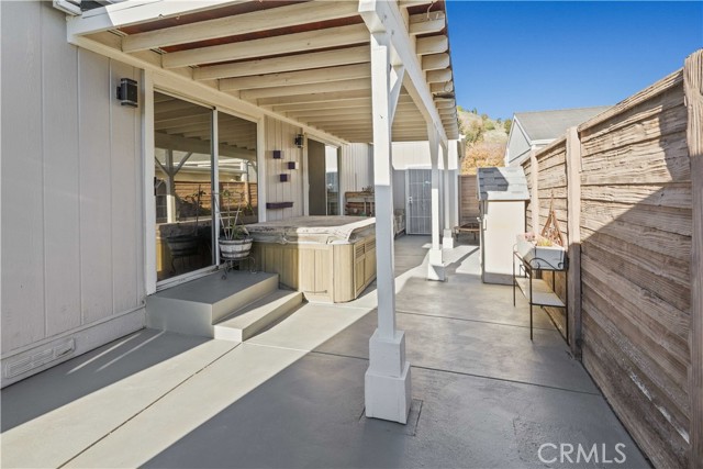 Detail Gallery Image 24 of 30 For 20060 Shadow Island Dr, Canyon Country,  CA 91351 - 2 Beds | 2 Baths