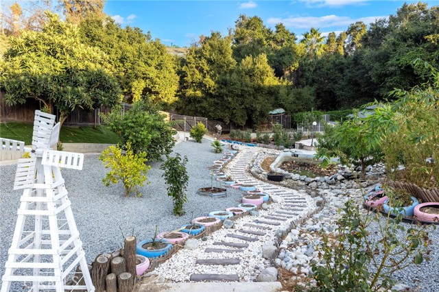 19519 Greenwillow Lane, Rowland Heights CA: https://media.crmls.org/medias/d4d0f8c9-d020-4e0a-849b-7d9bd76ff12b.jpg
