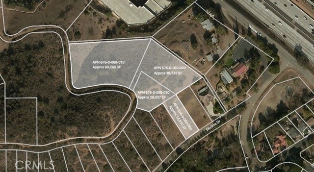 1 Skyline Drive, Thousand Oaks CA: https://media.crmls.org/medias/d4d27793-ecba-4af2-8f28-eb5a8f029aa1.jpg