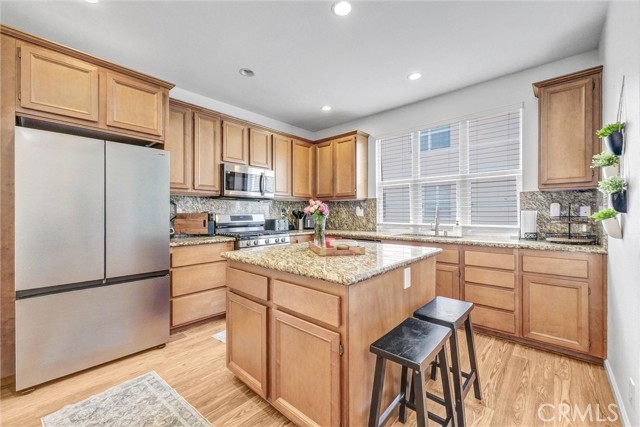 Image 7 of 50 For 4440 Owens Street 104
