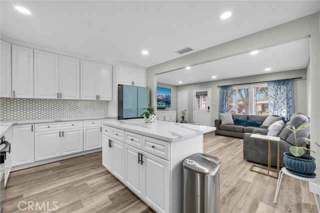 Detail Gallery Image 13 of 29 For 3625 Ross St, Riverside,  CA 92503 - 4 Beds | 2 Baths