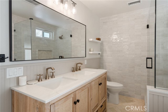 Detail Gallery Image 42 of 61 For 13822 Henstridge Cir, Tustin,  CA 92780 - 4 Beds | 3 Baths