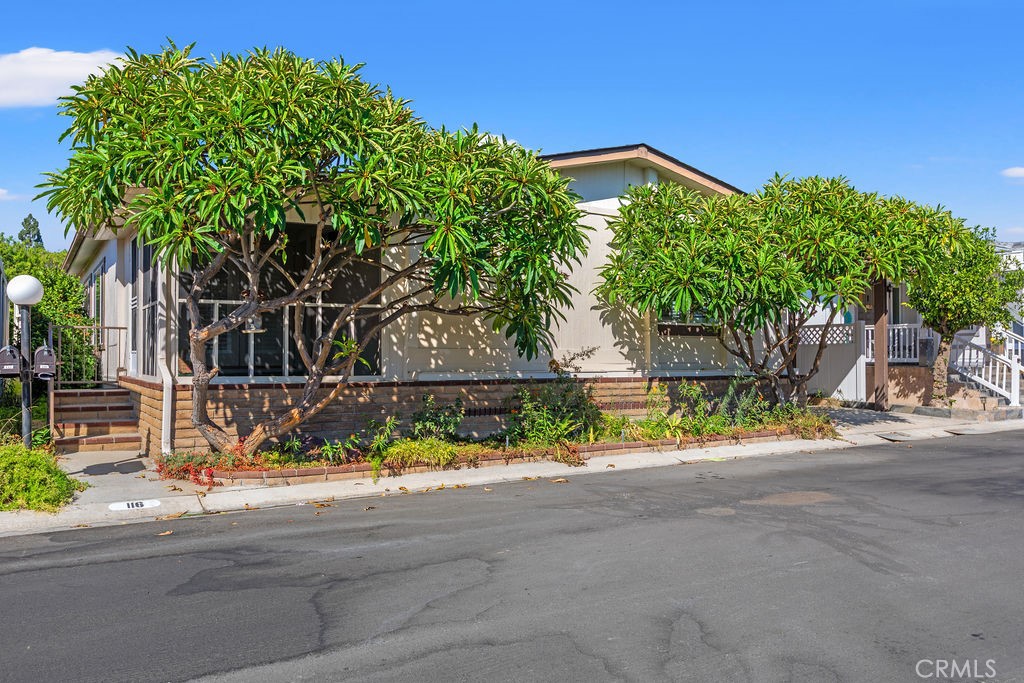 5200 Irvine Blvd. #116