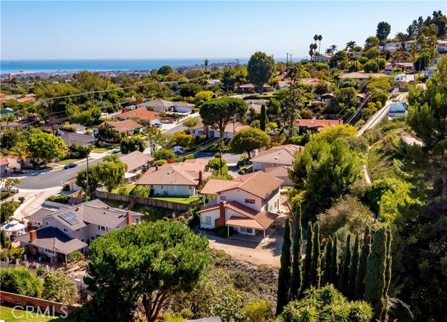 2213 Via Velardo, Rancho Palos Verdes, California 90275, 4 Bedrooms Bedrooms, ,2 BathroomsBathrooms,Residential,Sold,Via Velardo,PV21231186