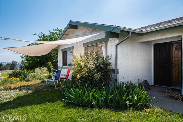 5535 Charlotte Lane, Jurupa Valley CA: https://media.crmls.org/medias/d4d6108f-6161-49fe-a425-d12ccf2df6af.jpg