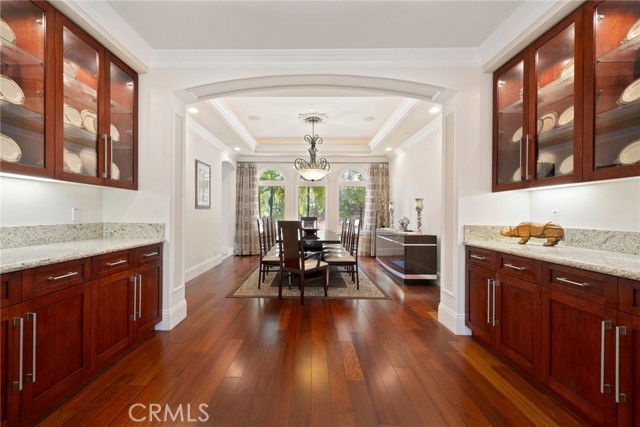5092 Parkway Calabasas, Calabasas CA: https://media.crmls.org/medias/d4d71114-d213-4fda-bc96-238d212f1a9f.jpg