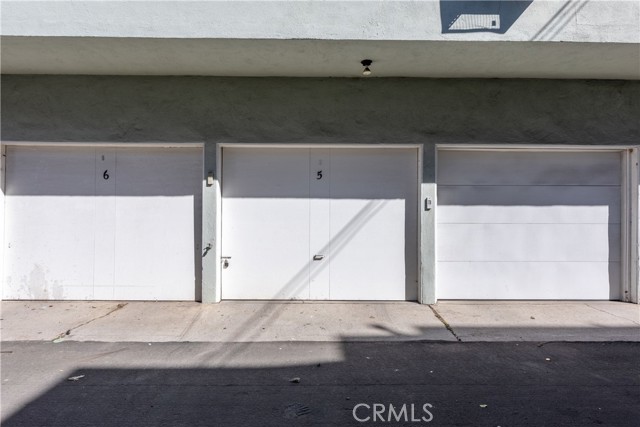 Detail Gallery Image 35 of 42 For 1404 E 1st St #5,  Long Beach,  CA 90802 - 2 Beds | 1 Baths