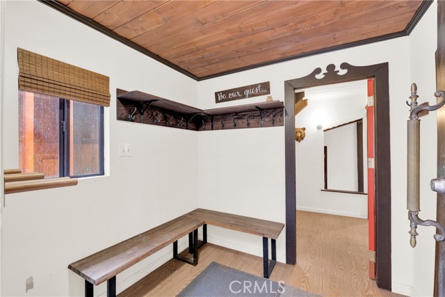 Detail Gallery Image 16 of 60 For 43021 Monterey St, Big Bear Lake,  CA 92315 - 2 Beds | 2/1 Baths