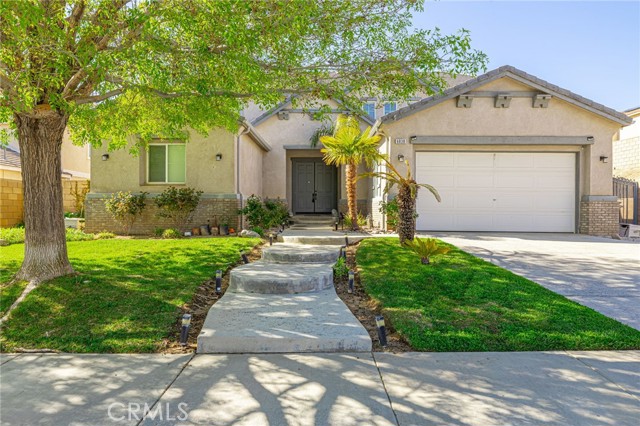 Detail Gallery Image 2 of 56 For 6838 Miramar Ln, Palmdale,  CA 93551 - 4 Beds | 3 Baths