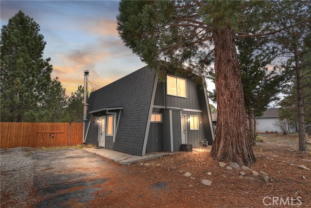Detail Gallery Image 2 of 39 For 236 E Cinderella, Big Bear City,  CA 92314 - 2 Beds | 1 Baths
