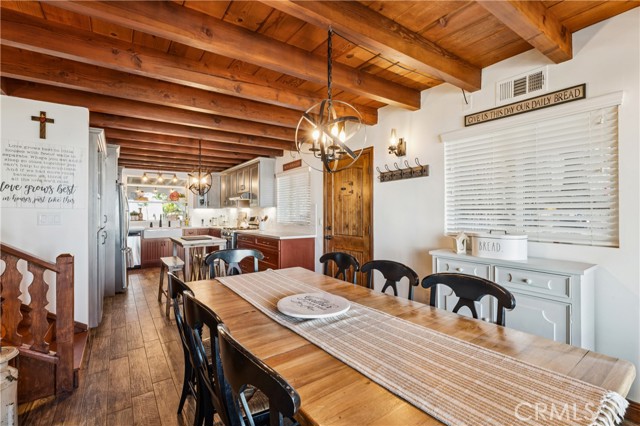 Detail Gallery Image 7 of 29 For 22988 Valley View, Crestline,  CA 92325 - 3 Beds | 2 Baths