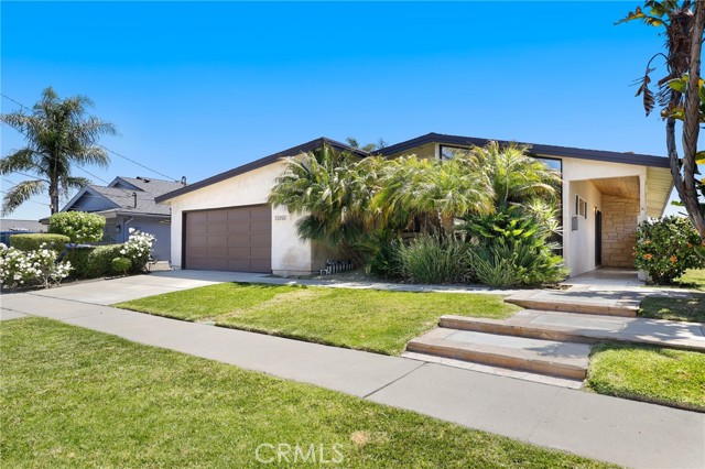 Detail Gallery Image 2 of 72 For 33292 Bremerton St, Dana Point,  CA 92629 - 3 Beds | 2 Baths