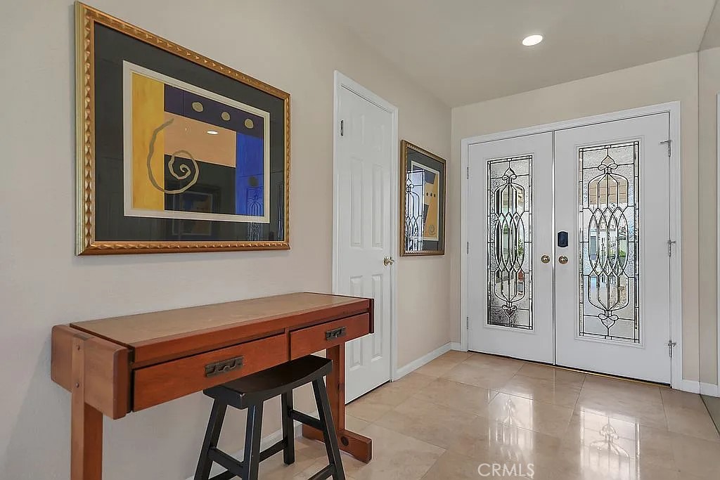 MLS #OC25244932 image #4