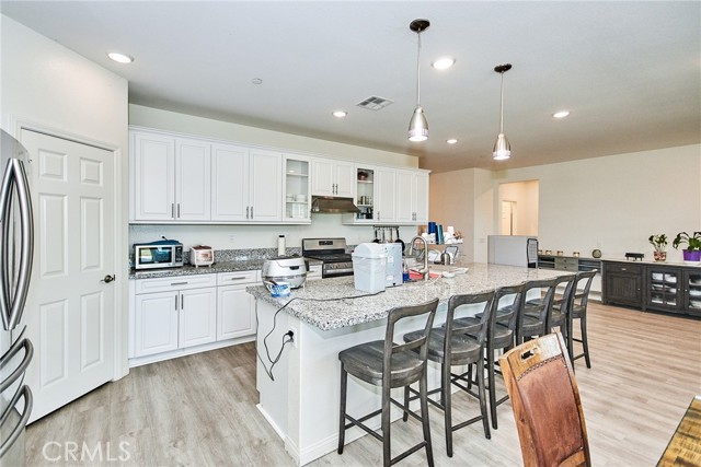 Detail Gallery Image 12 of 34 For 10746 Vista Ln, Moreno Valley,  CA 92557 - 5 Beds | 2/1 Baths