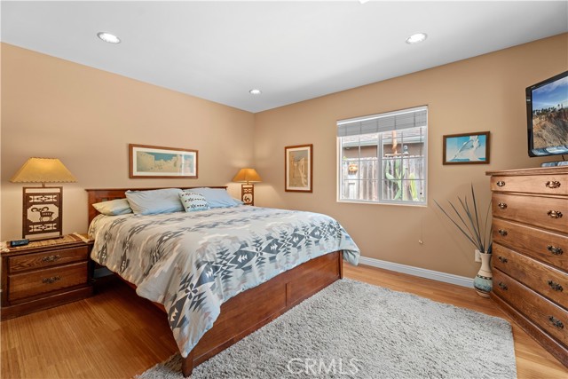 Detail Gallery Image 12 of 25 For 17820 Florwood Ave, Torrance,  CA 90504 - 4 Beds | 3 Baths