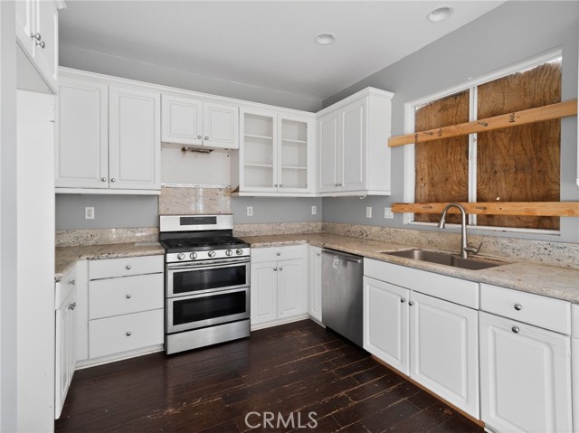 Detail Gallery Image 8 of 30 For 600 Freeport, Oxnard,  CA 93035 - 4 Beds | 2/1 Baths