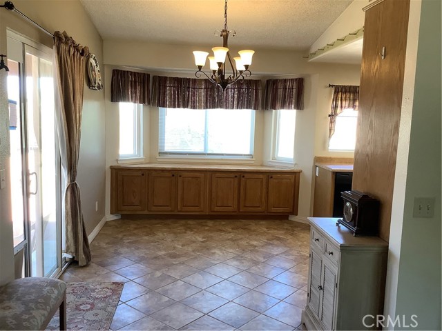 10578 Jamul Road, Apple Valley CA: https://media.crmls.org/medias/d4df462f-b7aa-4913-8f7c-78179687fda2.jpg