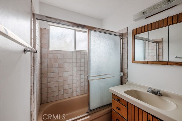 Detail Gallery Image 9 of 14 For 1839 N Taper Ave, San Pedro,  CA 90731 - 4 Beds | 2 Baths