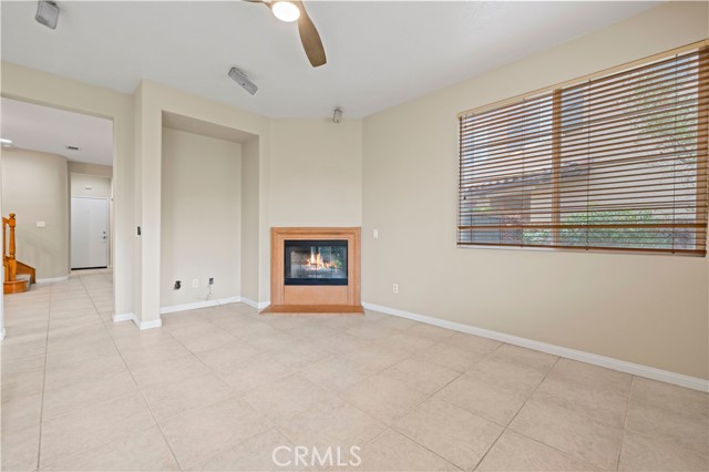 Detail Gallery Image 9 of 32 For 28363 Mirabelle Ln, Saugus,  CA 91350 - 3 Beds | 2/1 Baths