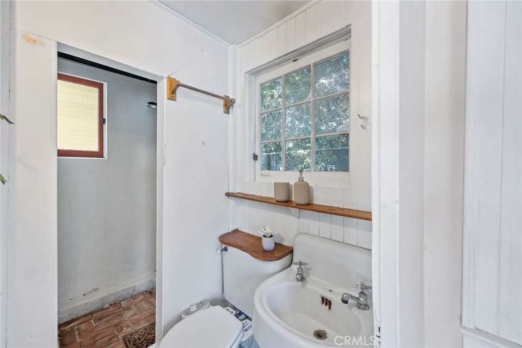 MLS #OC25144639 img 36