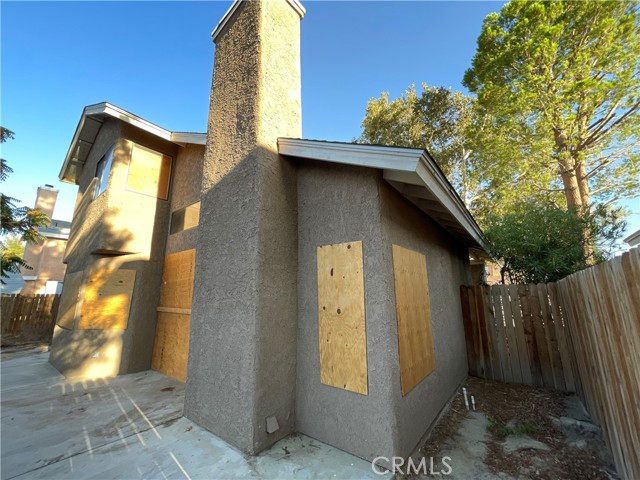 Detail Gallery Image 4 of 31 For 647 E Jenner St, Lancaster,  CA 93535 - 3 Beds | 2/1 Baths