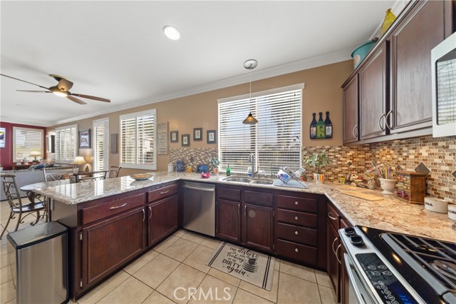 Detail Gallery Image 16 of 43 For 5550 Allendale Dr, Riverside,  CA 92507 - 3 Beds | 2/1 Baths