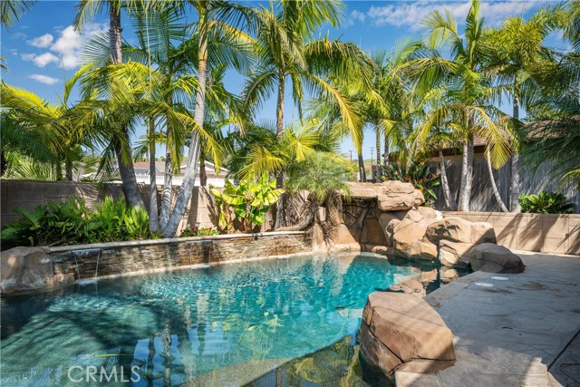 Detail Gallery Image 18 of 70 For 1308 Las Lomas Dr, Brea,  CA 92821 - 6 Beds | 4 Baths