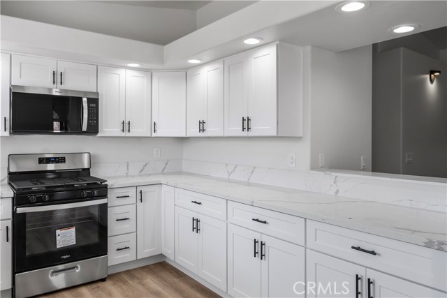 13565 Monterey RD, Desert Hot Springs CA: https://media.crmls.org/medias/d4e2b4dc-fa75-41d5-a015-0f4675911be4.jpg
