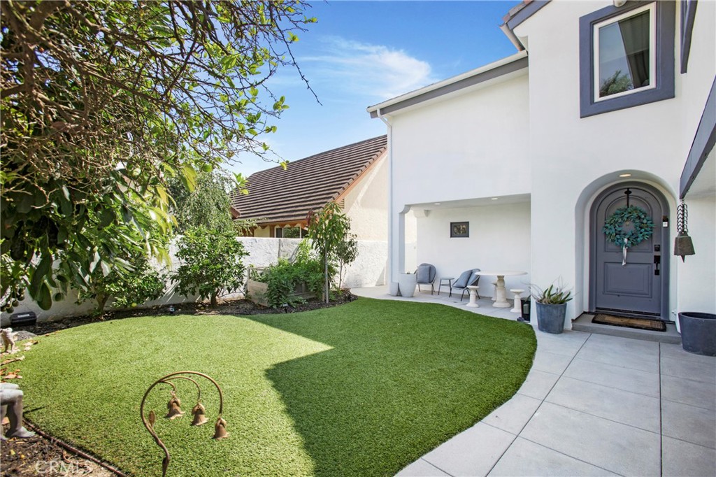 MLS #OC25163421 img 5