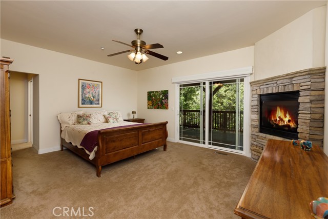 Detail Gallery Image 15 of 31 For 27376 Pinewood Dr, Lake Arrowhead,  CA 92352 - 4 Beds | 3/1 Baths