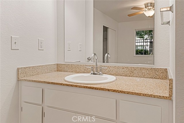 Detail Gallery Image 15 of 37 For 2055 Amanda Way #51,  Chico,  CA 95928 - 3 Beds | 2 Baths