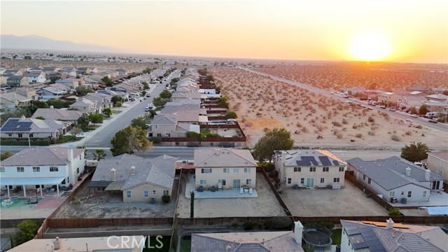 13647 Mesa Linda Avenue, Victorville CA: https://media.crmls.org/medias/d4e3b4b7-d458-43ce-877e-be151dfb8826.jpg